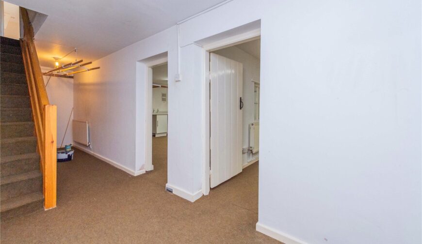 37 Gravel Hill - Picture No. 90