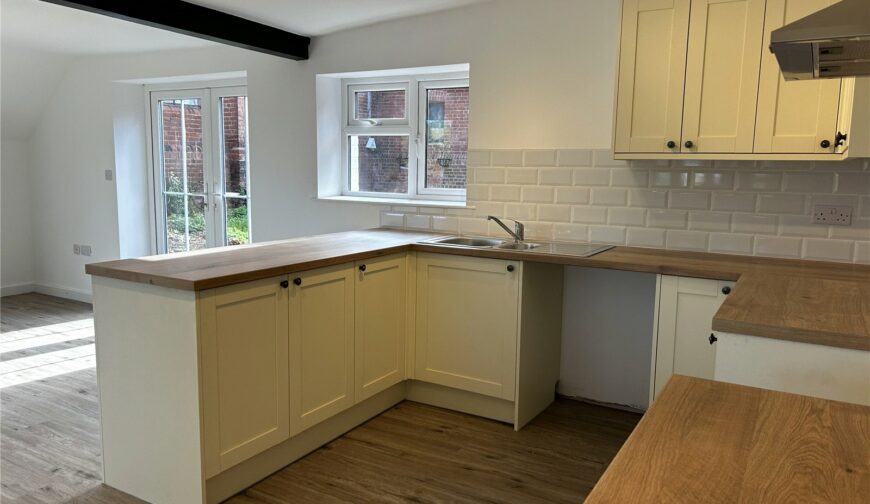 2 The Old School House, Yazor - Picture No. 03