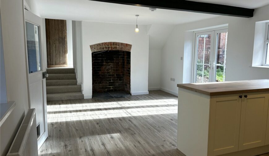 2 The Old School House, Yazor - Picture No. 04