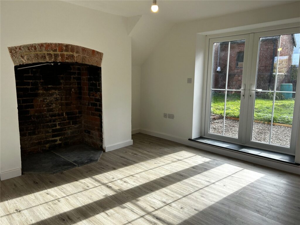 2 The Old School House, Yazor - Picture No. 05