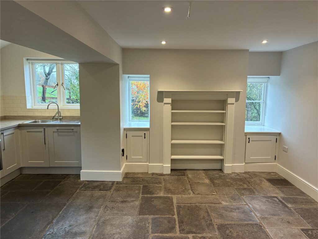 Cui Farmhouse, Talybont-on-Usk - Picture No. 09