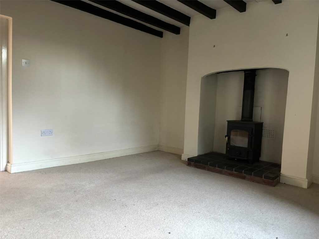 Brosters Cottage, Sugnall - Picture No. 03