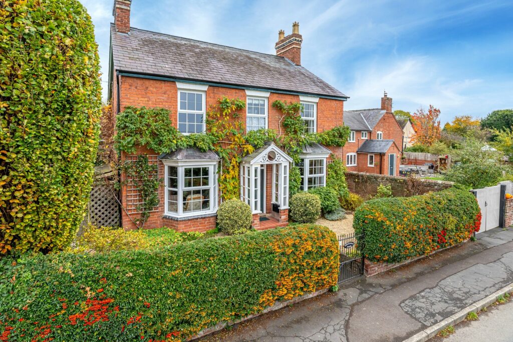 Village delight – four bed near Ludlow