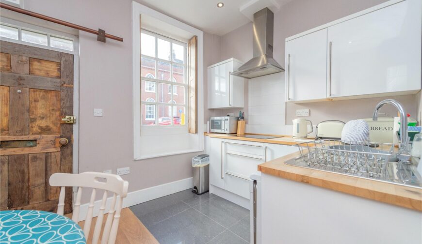 6 Mill Street - Picture No. 08