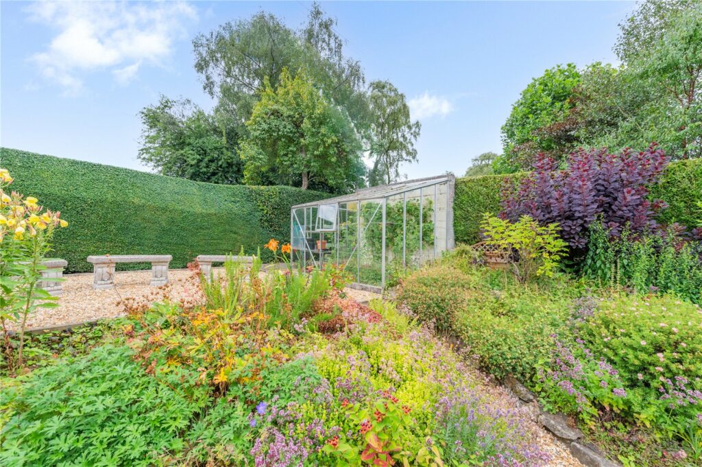 Hergest View, Stonewall Hill - Picture No. 20