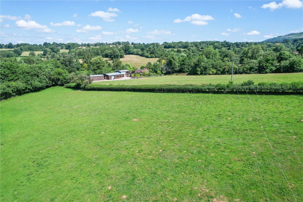 Wainbridge House, Clee St. Margaret - Picture No. 07