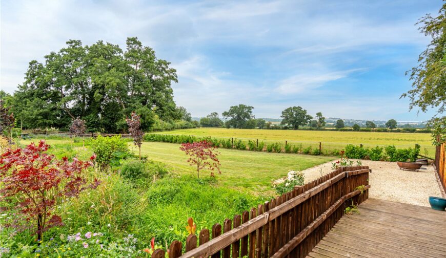 Mill Farm Barns, Bitterley - Picture No. 03