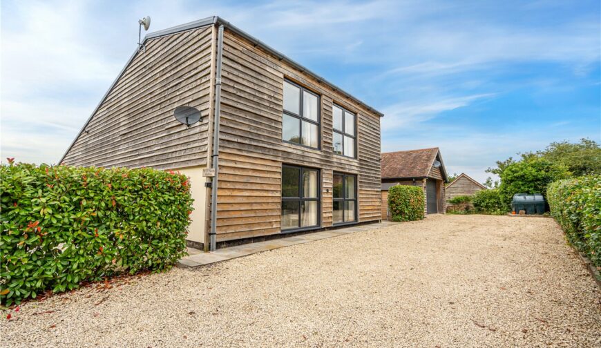 Mill Farm Barns, Bitterley - Picture No. 02