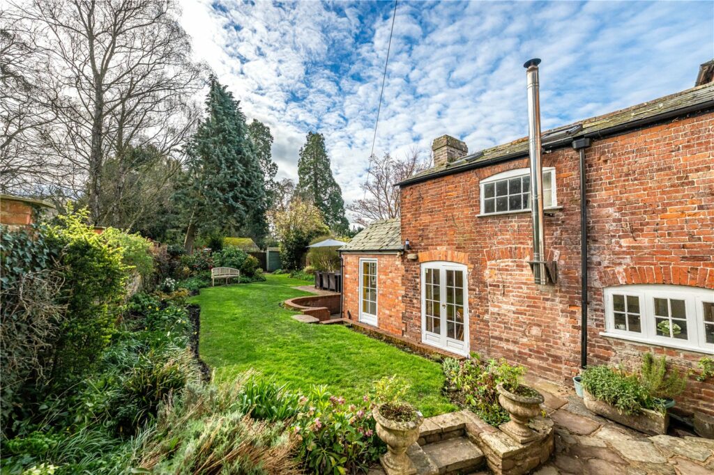 26 Church Street - Picture No. 28