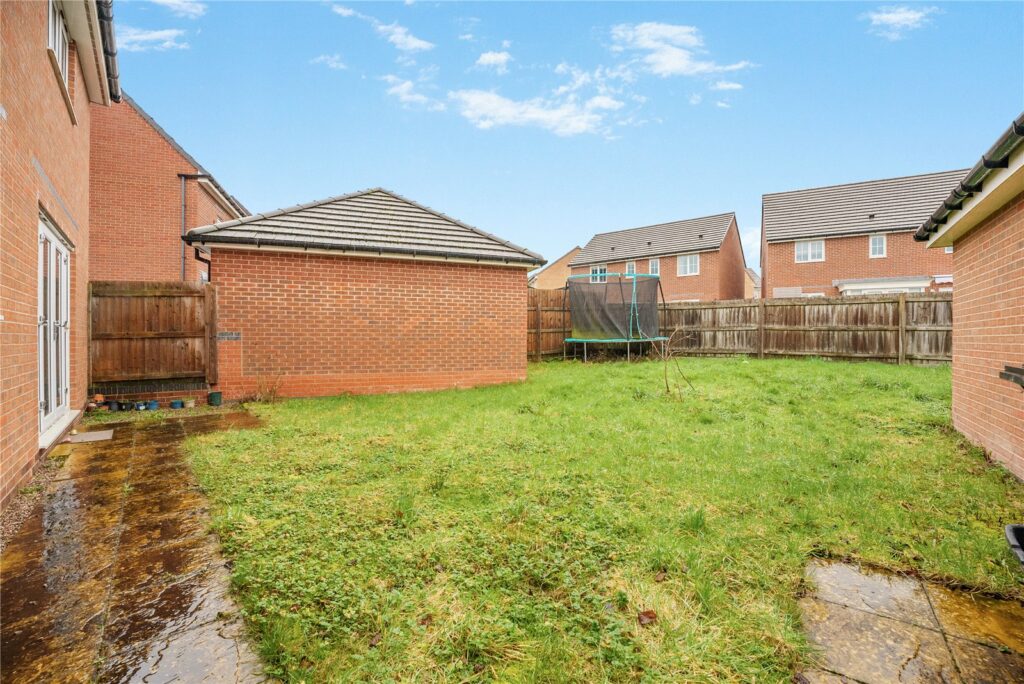 23 Wrekin Dove Close - 16