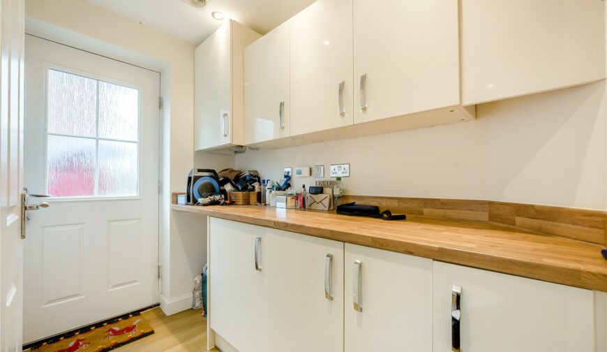 23 Wrekin Dove Close - 8