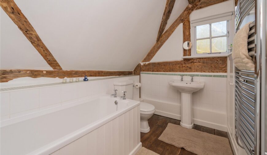 The Laurels, Church Road - 10