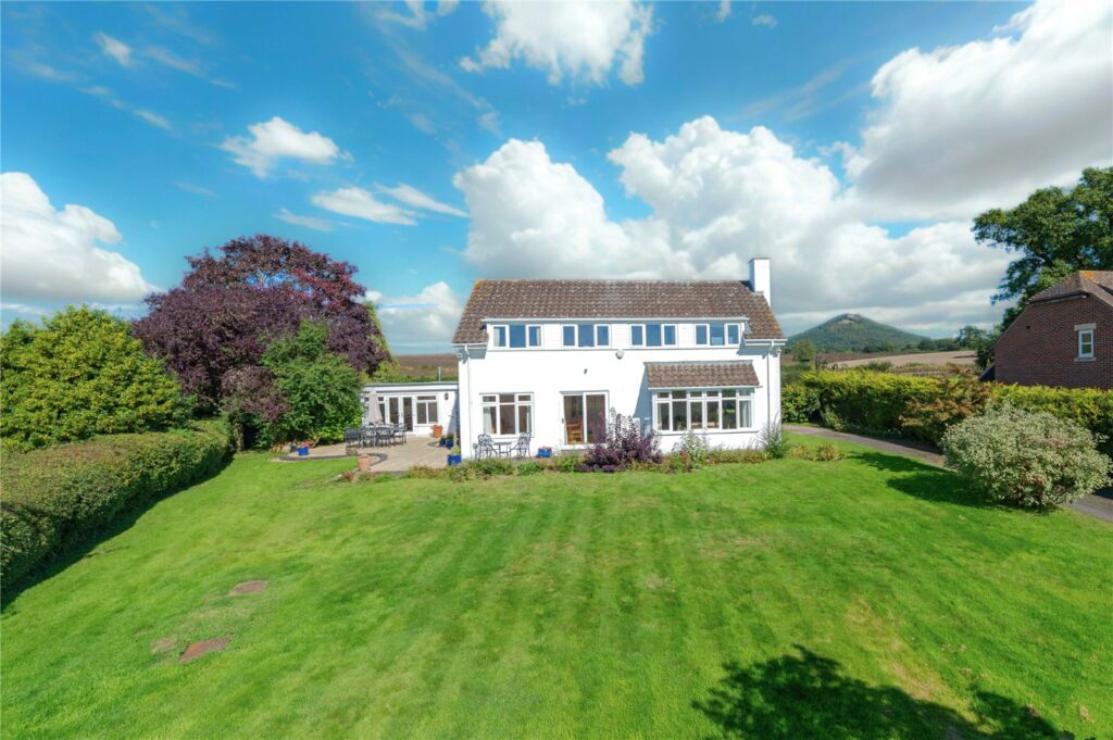 Whiteways, Garmston - Garden