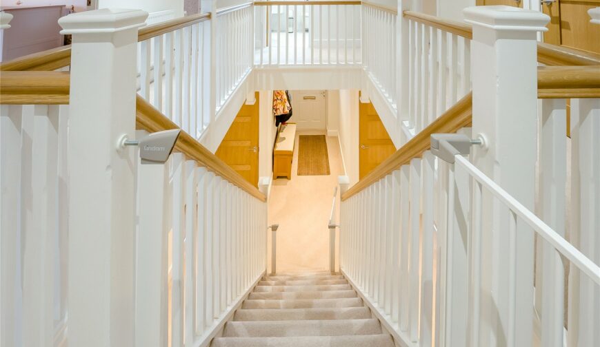 1 Home Farm - Galleried Landing