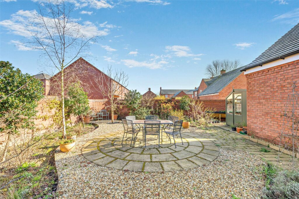 1 Home Farm - Garden