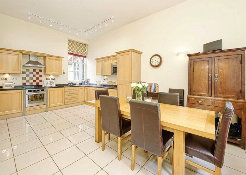 2 Apley Park Mews, Apley Park - 4