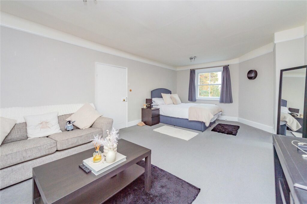 Dorrington House, Dorrington - Self Contained Flat