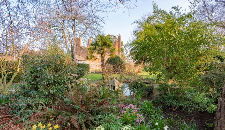 Dorrington House, Dorrington - Gardens