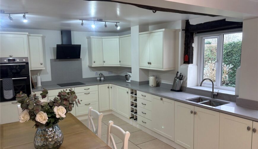 Bank House, Astley - Picture No. 33