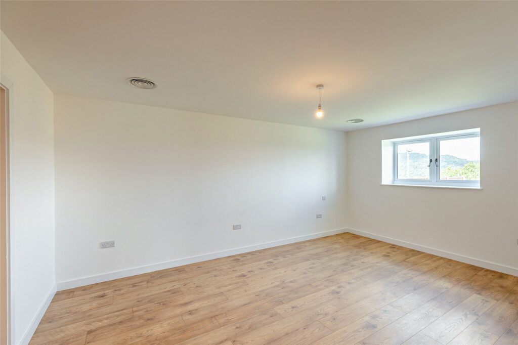 Pippin Barn, Trefnant - Principal Suite