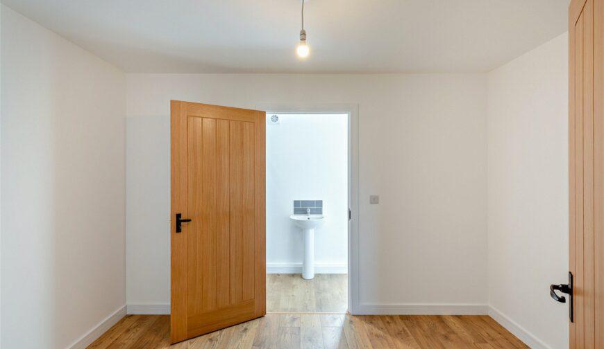 Pippin Barn, Trefnant - Principal Suite