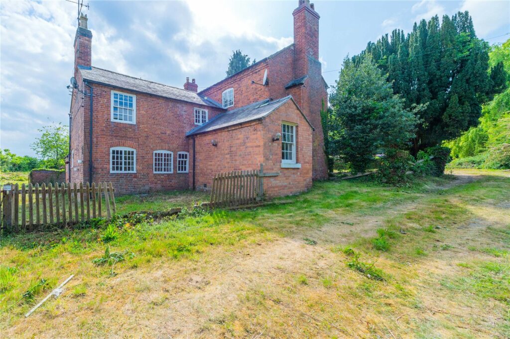 Ty Gwyn, Coed-y-Dinas - 26