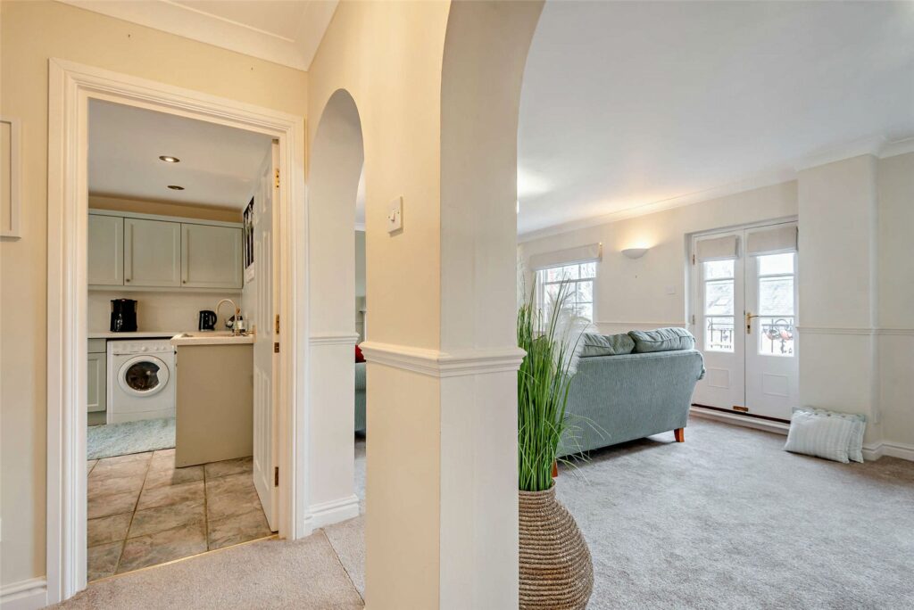 Flat 21, Upper Blackfriars Crescent, St. Marys Water Lane - 7