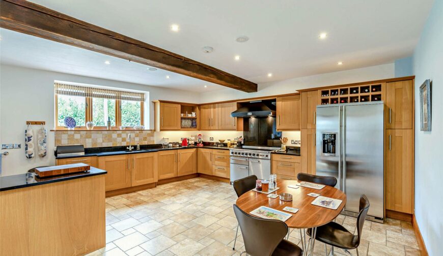 The Barley House, Red House Farm, Longdon-upon-Tern - Kitchen