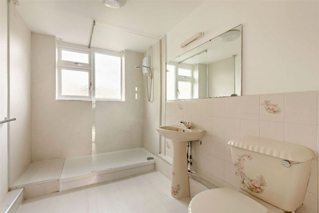 Roselyn, Bings Heath - Picture No. 13