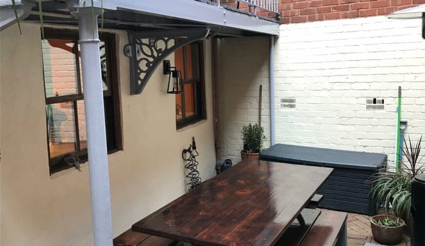 Old School House, Wyle Cop - 25