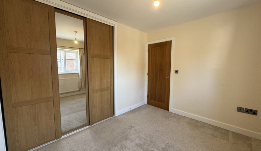 10 Melrose Crescent - Picture No. 29