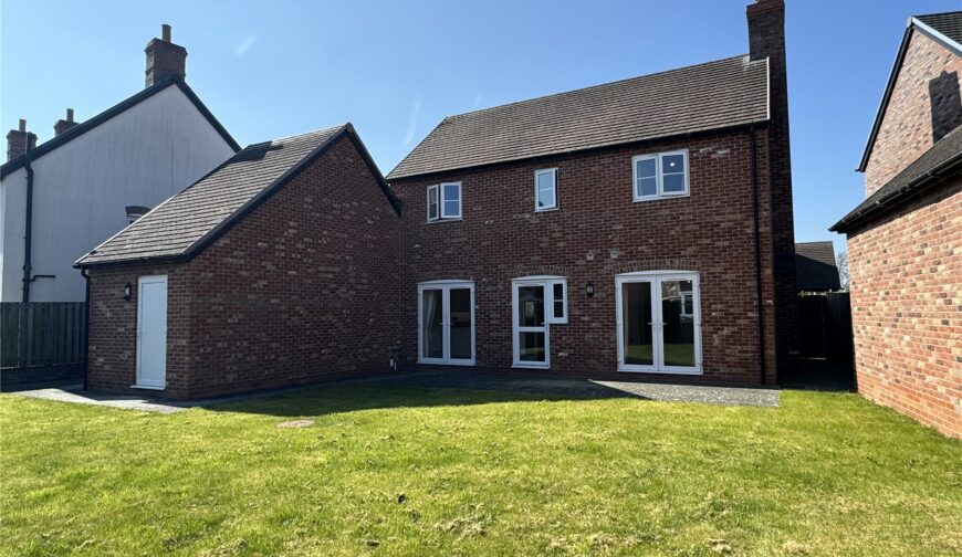 10 Melrose Crescent - Picture No. 31