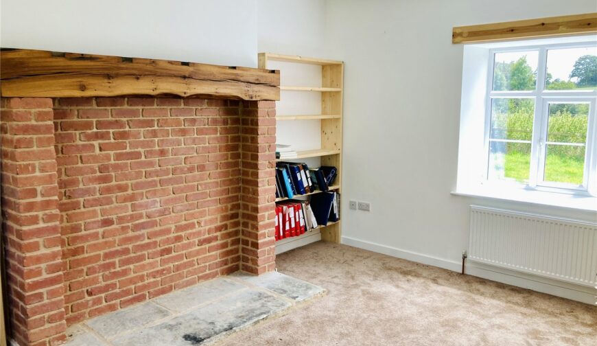 18 Hungerford - Picture No. 26