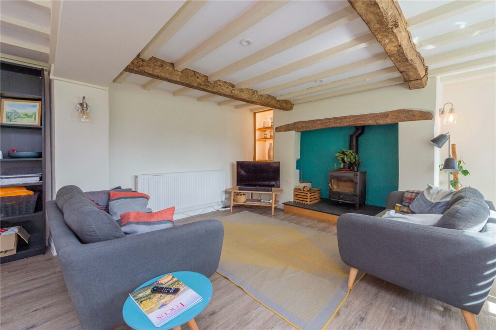 3 The Square - Picture No. 78