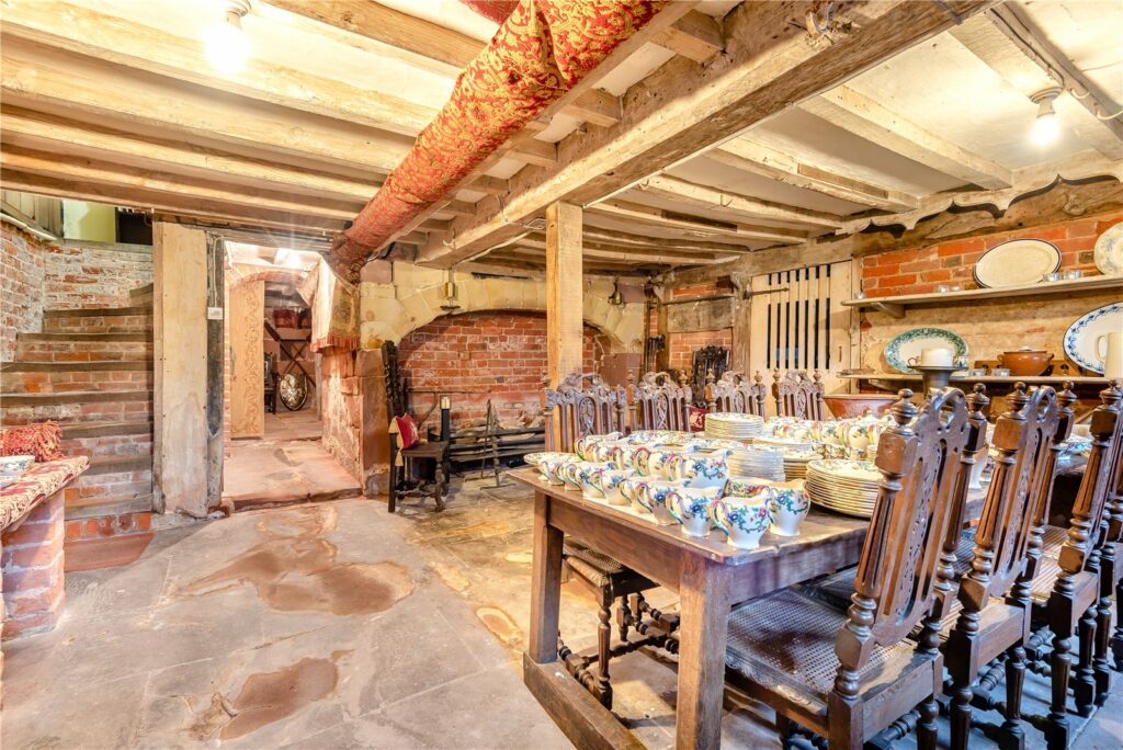 Golding Hall - Picture No. 11