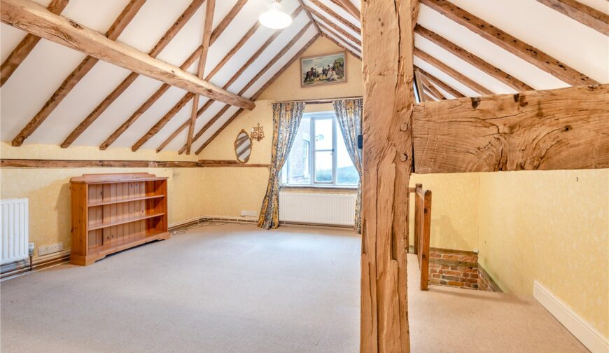 Golding Hall - Picture No. 22