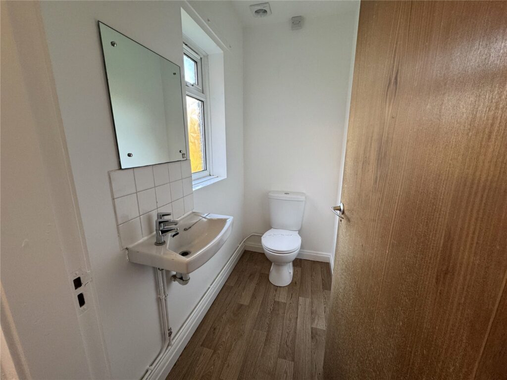 The Vicarage, Wombridge Road - Picture No. 08