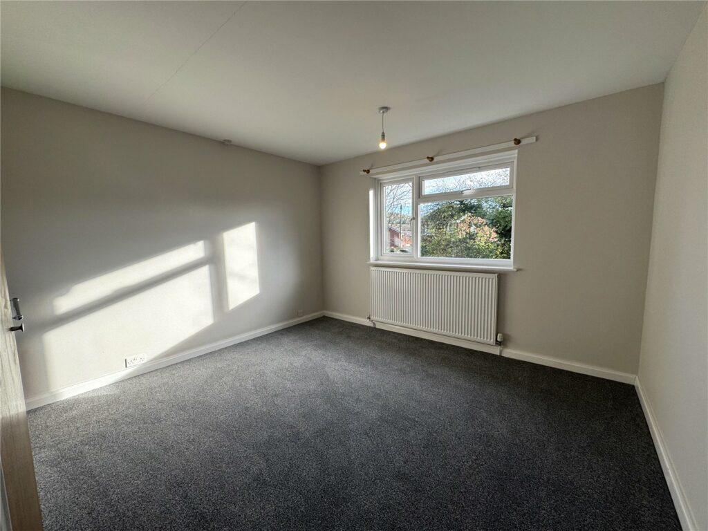 The Vicarage, Wombridge Road - Picture No. 31