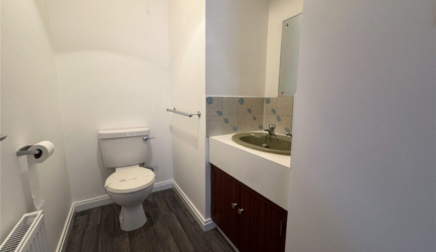 The Vicarage, Wombridge Road - Picture No. 32