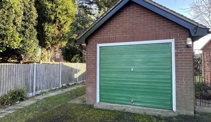 The Vicarage, Wombridge Road - Picture No. 41