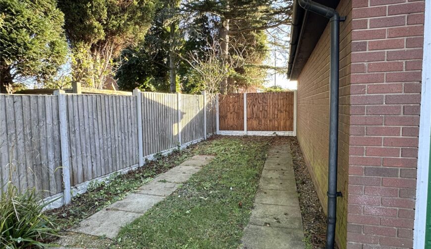 The Vicarage, Wombridge Road - Picture No. 42