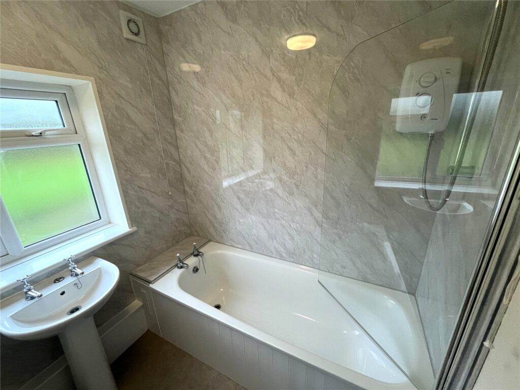 3 Broad Oak - Picture No. 07