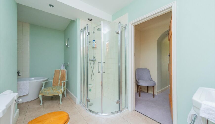 Holly Lodge, Hopton Bank - Picture No. 23