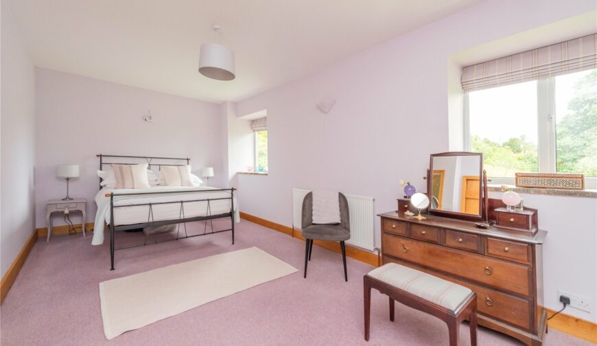 Holly Lodge, Hopton Bank - Picture No. 18