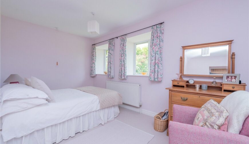 Holly Lodge, Hopton Bank - Picture No. 20