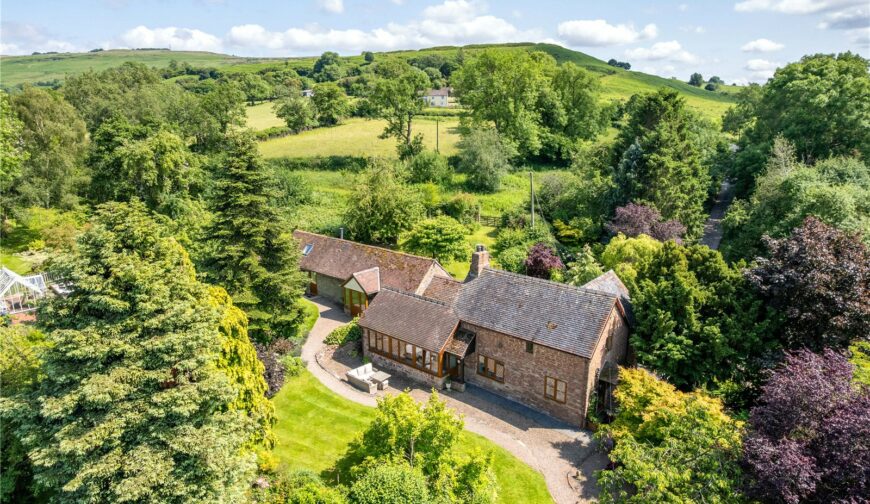 The Plough, Cockshutford - Picture No. 02