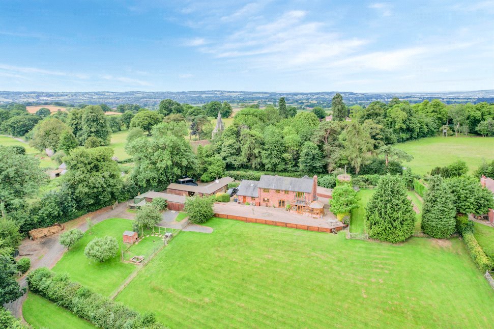 East Meadows, Nash - Picture No. 04