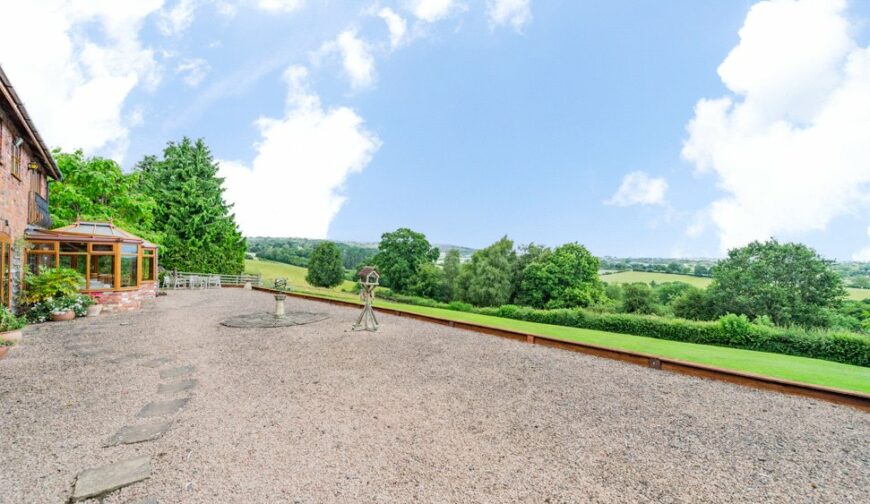 East Meadows, Nash - Picture No. 05