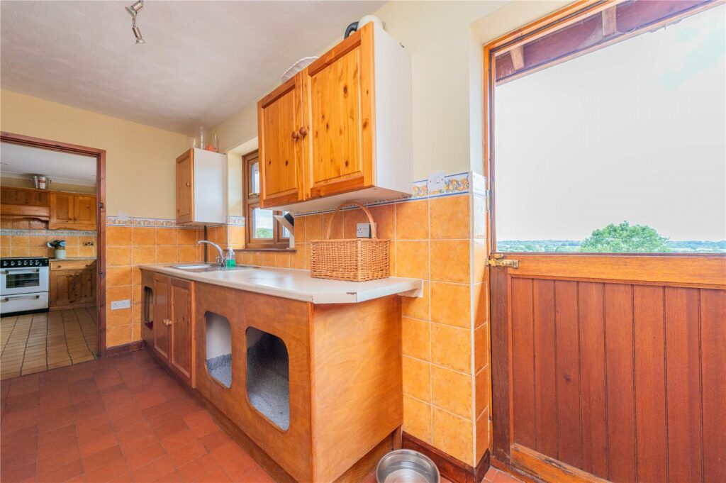 East Meadows, Nash - Picture No. 16