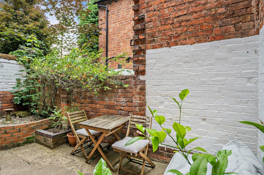 3 Alton Terrace - 10